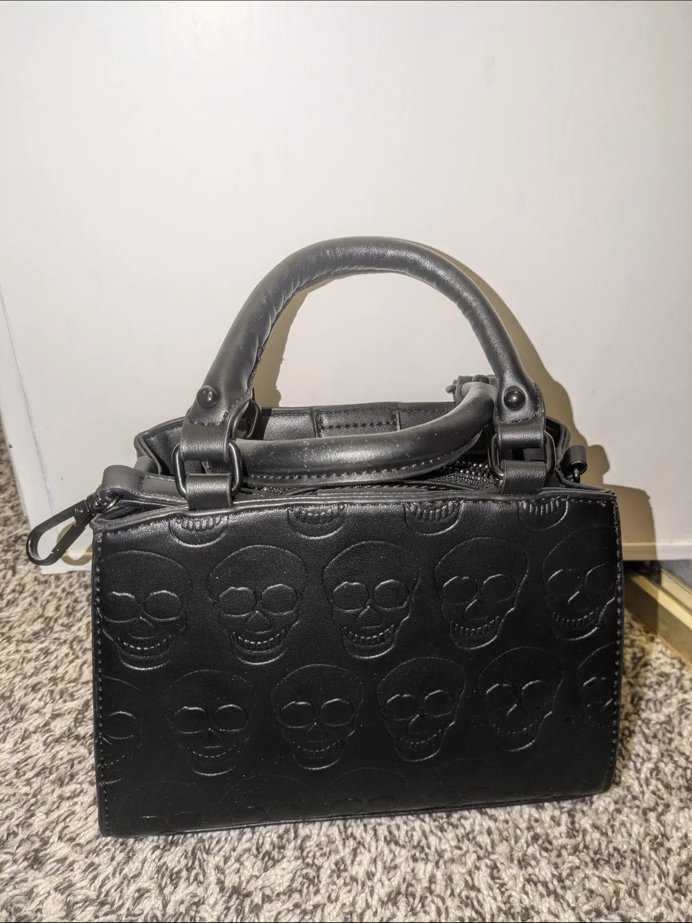 Betsey Johnson Black Skull Satchel Micro Size. Does Not Come With Heart Charm